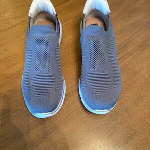 NWOT (Other) Women's Edith Comfort Slip-On Gray Sneakers. Size 40/8.5-9